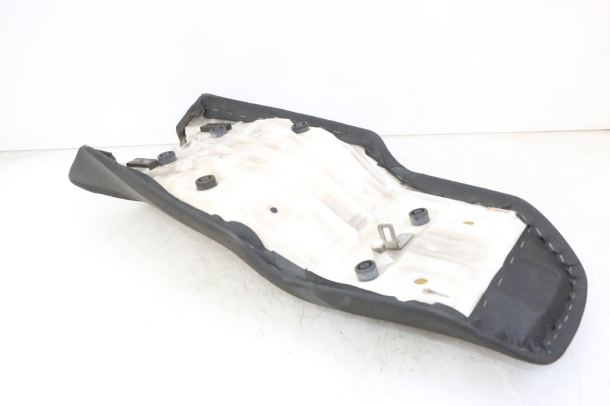 photo de ASIENTO YAMAHA FZ6 FAZER S2 600 (2007 - 2011) - Primer plano técnico