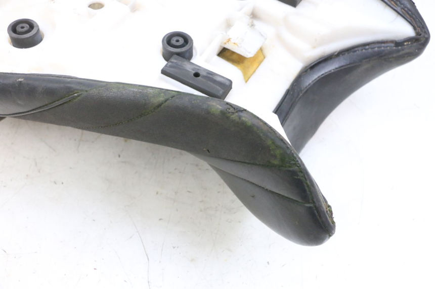 photo de ASIENTO YAMAHA FZ6 N FAZER 600 (2004 - 2006) - Estado de la superficie y material
