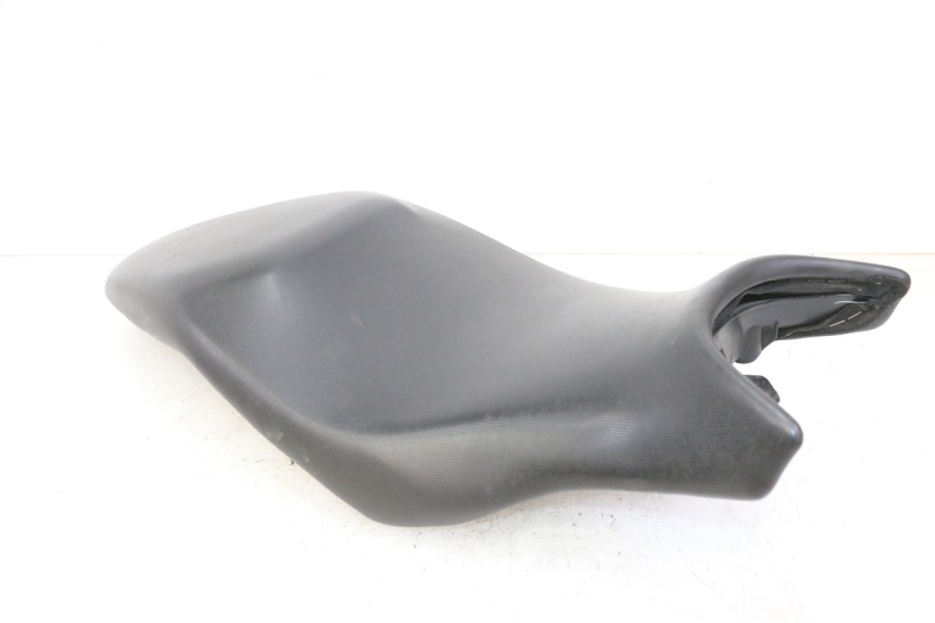 photo de ASIENTO BMW G310 R 310 (2016 - 2020) - Características distintivas