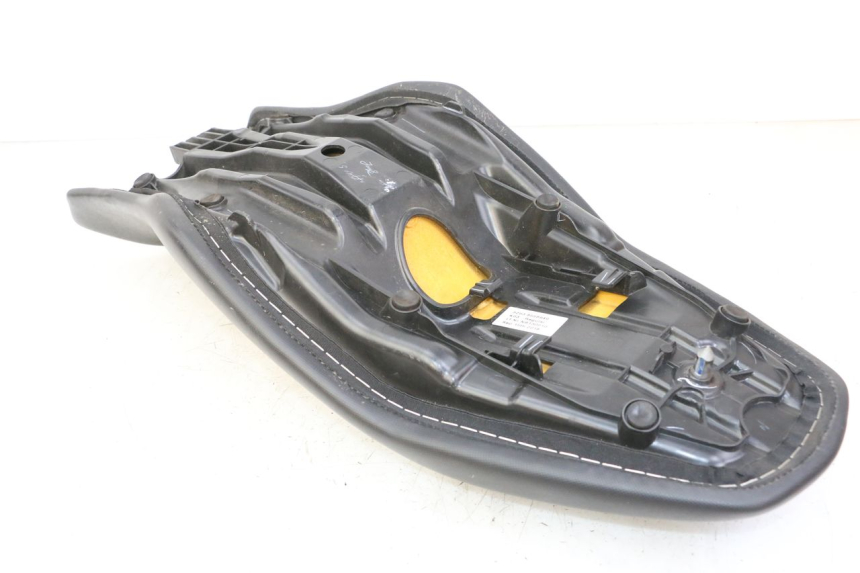 photo de ASIENTO BMW G310 R 310 (2016 - 2020) - Primer plano técnico