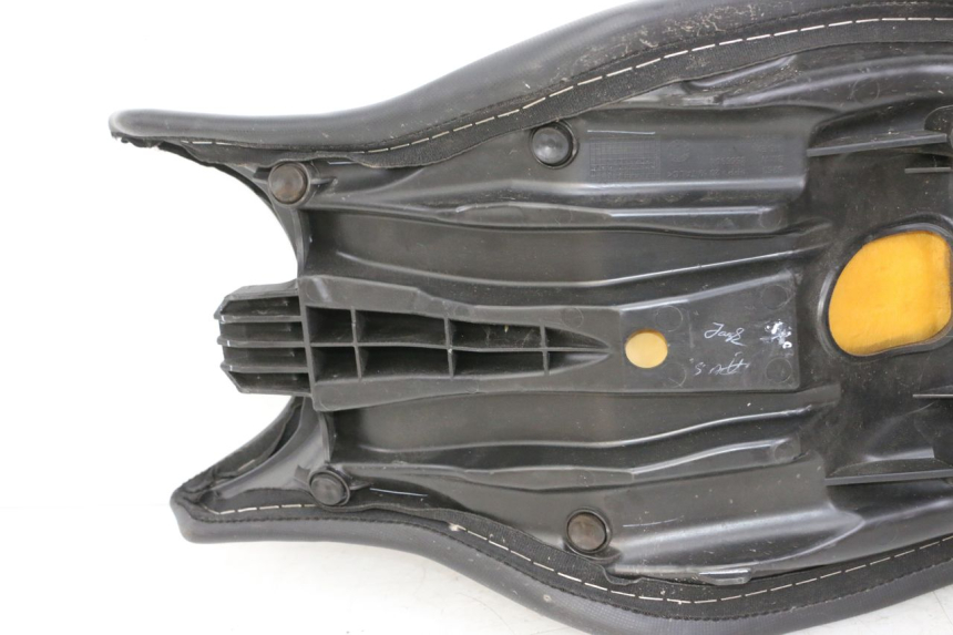 photo de ASIENTO BMW G310 R 310 (2016 - 2020) - Estado de la superficie y material