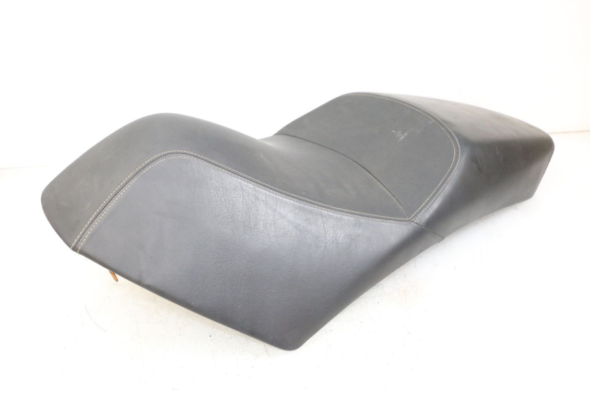 photo de ASIENTO PEUGEOT GEOPOLIS RS 125 (2007 - 2009) - Zoom estado de uso
