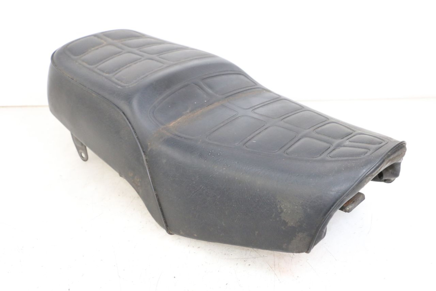photo de ASIENTO SUZUKI GN 125 (1997 - 2000) - Otra vista del artículo