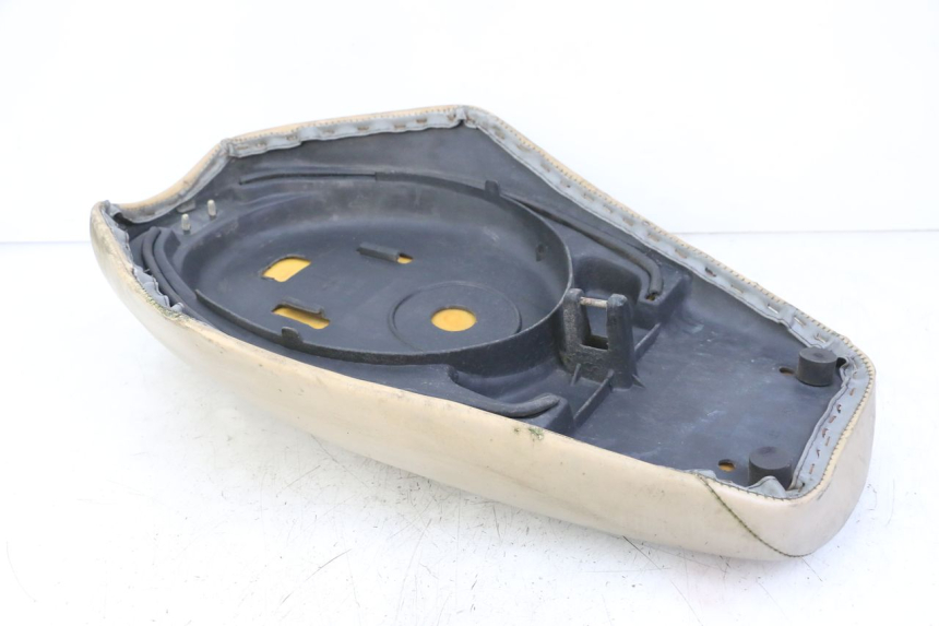 photo de ASIENTO GOES WIKI 125 (2010 - 2015) - Zoom estado de uso