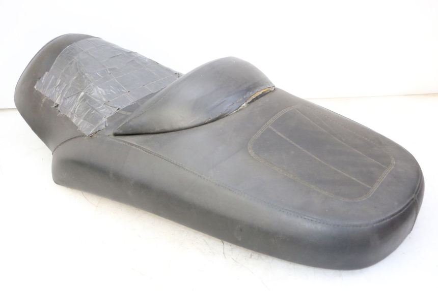 photo de ASIENTO KYMCO GRAND DINK 125 (2008 - 2014) - Zoom sobre los componentes