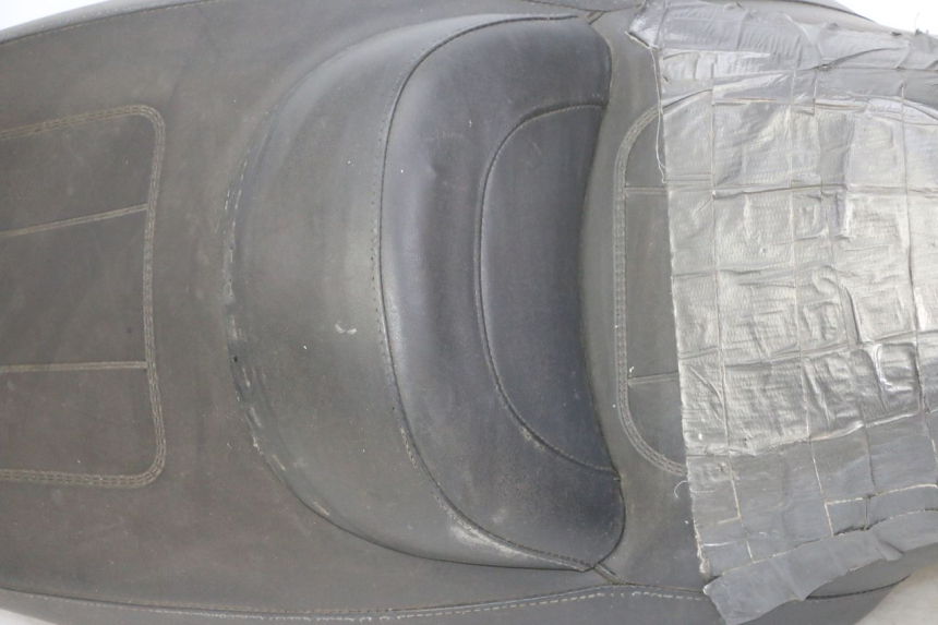 photo de ASIENTO KYMCO GRAND DINK 125 (2008 - 2014) - Enfoque en la estructura