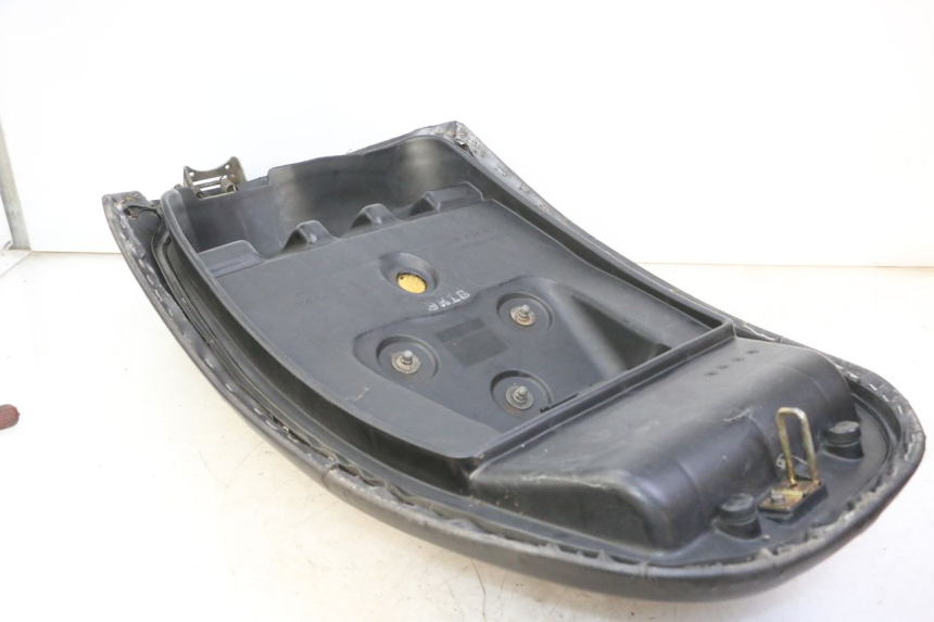 photo de ASIENTO KYMCO GRAND DINK 125 (2002 - 2007) - Marcados y referencias originales