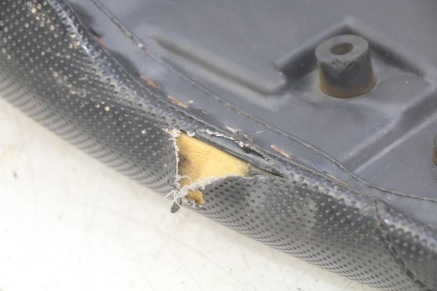 photo de ASIENTO TNT MOTOR GRIDO 2T 50 (2010 - 2019) - Detalles de los puntos de fijación