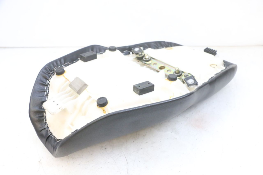 photo de ASIENTO SUZUKI GSF N BANDIT 600 (1996 - 1999) - Zoom estado de uso