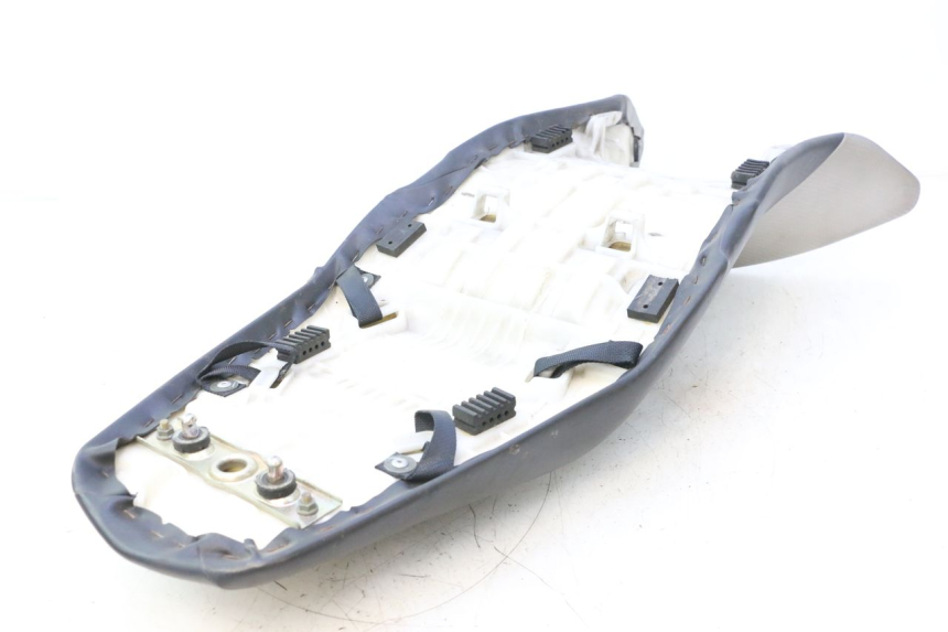 photo de ASIENTO SUZUKI GSR 600 (2005 - 2012) - Detalle de la pieza