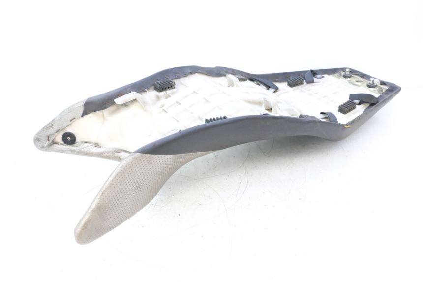 photo de ASIENTO SUZUKI GSR 600 (2005 - 2012) - Primer plano técnico