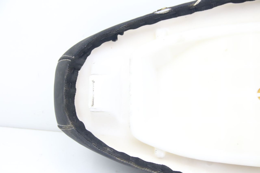 photo de ASIENTO JM MOTORS GT LINE 4T 50 (2021 - 2023) - Detalles de los puntos de fijación