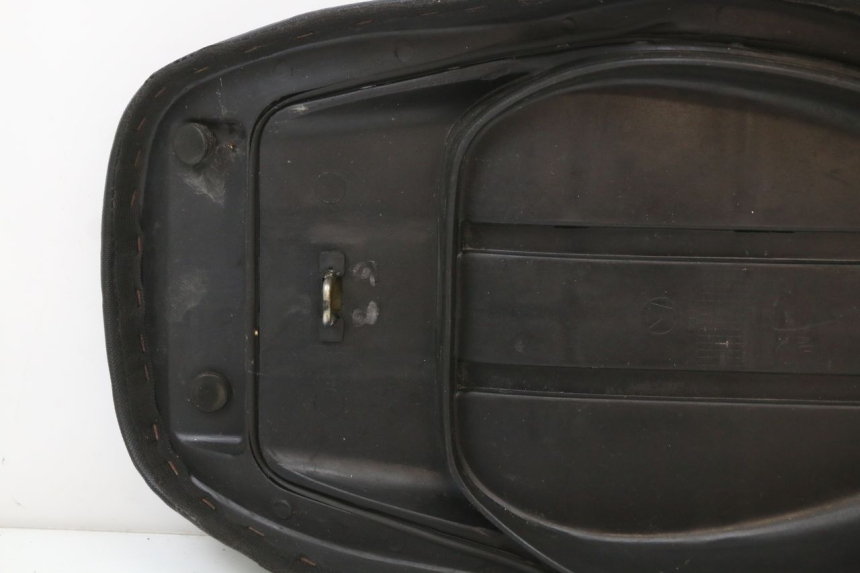 photo de ASIENTO EUROCKA GTR 50 (2007 - 2017) - Detalles de los puntos de fijación