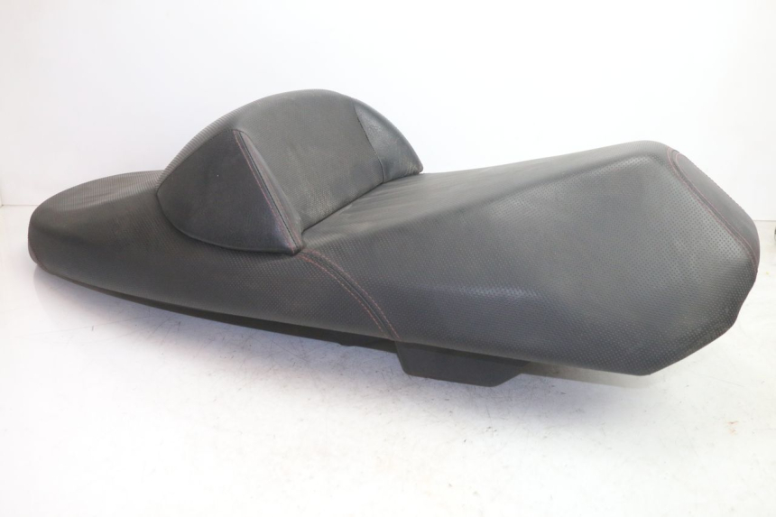 photo de ASIENTO SYM GTS EVO 125 (2009 - 2013) - Detalles de los puntos de fijación