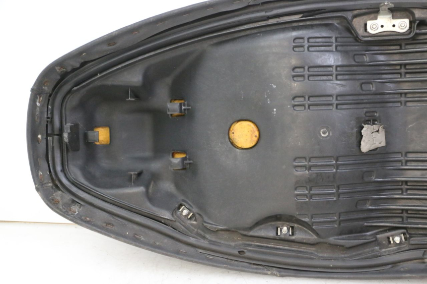 photo de ASIENTO HONDA FES S-WING SWING ABS 125 (2007 - 2015) - Foto de producto adicional