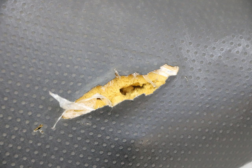 photo de ASIENTO HONDA FES S-WING SWING ABS 125 (2007 - 2015) - Estado de la superficie y material