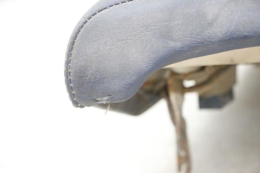 photo de ASIENTO HONDA MTX TC02 125 (1987 - 1989) - Zoom sobre los componentes