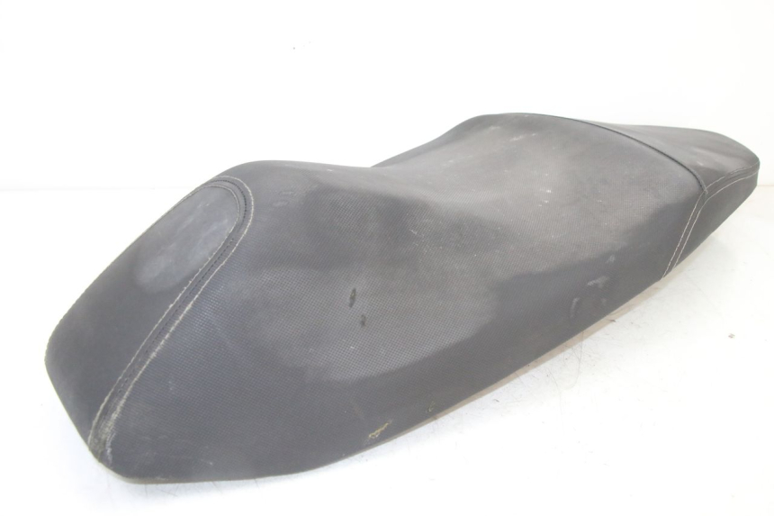 photo de ASIENTO HONDA PCX (JF57/JF64) 125 (2014 - 2018) - Detalles de los puntos de fijación