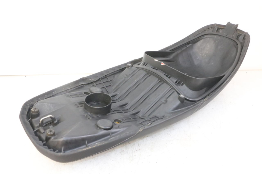 photo de ASIENTO HONDA SH i 300 (2015 - 2020) - Detalles de los puntos de fijación