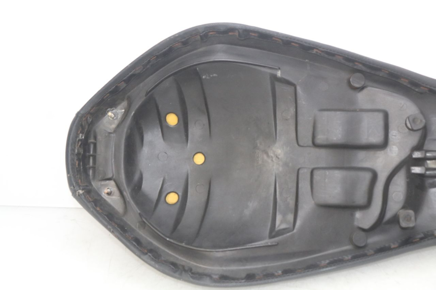 photo de ASIENTO KEEWAY HURRICANE 50 (2006 - 2019) - Zoom sobre los componentes