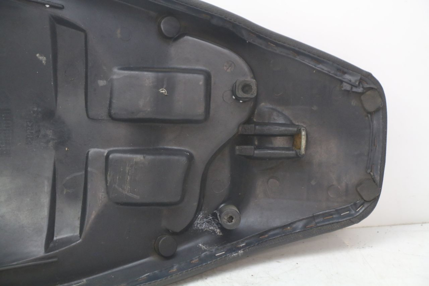 photo de ASIENTO KEEWAY HURRICANE 50 (2006 - 2019) - Detalle de la pieza