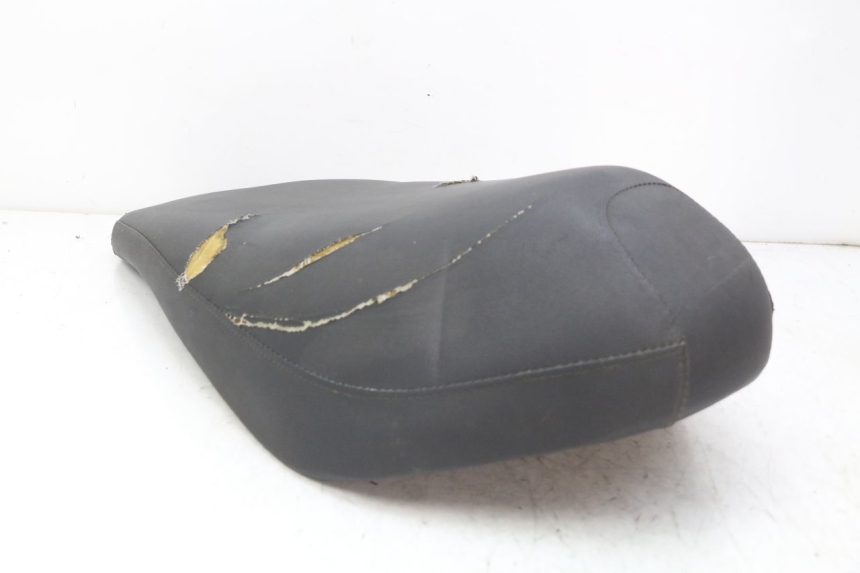 photo de ASIENTO KEEWAY HURRICANE 50 (2006 - 2019) - Detalles de los puntos de fijación