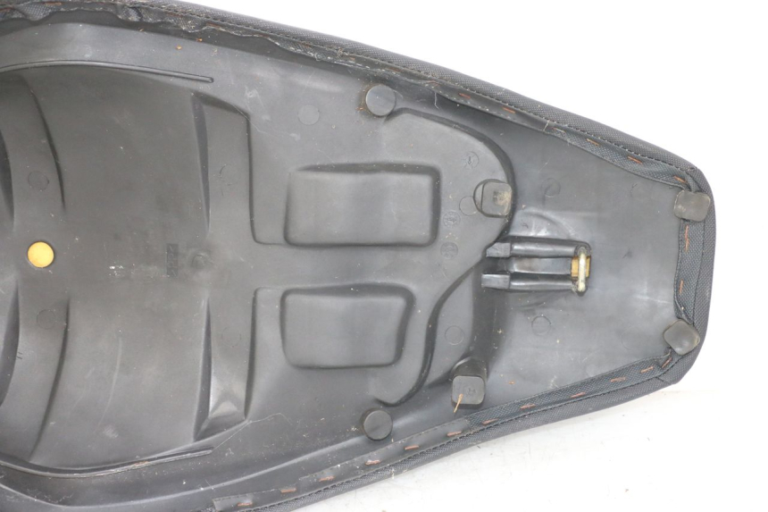 photo de ASIENTO KEEWAY HURRICANE 50 (2006 - 2019) - Estado de la superficie y material