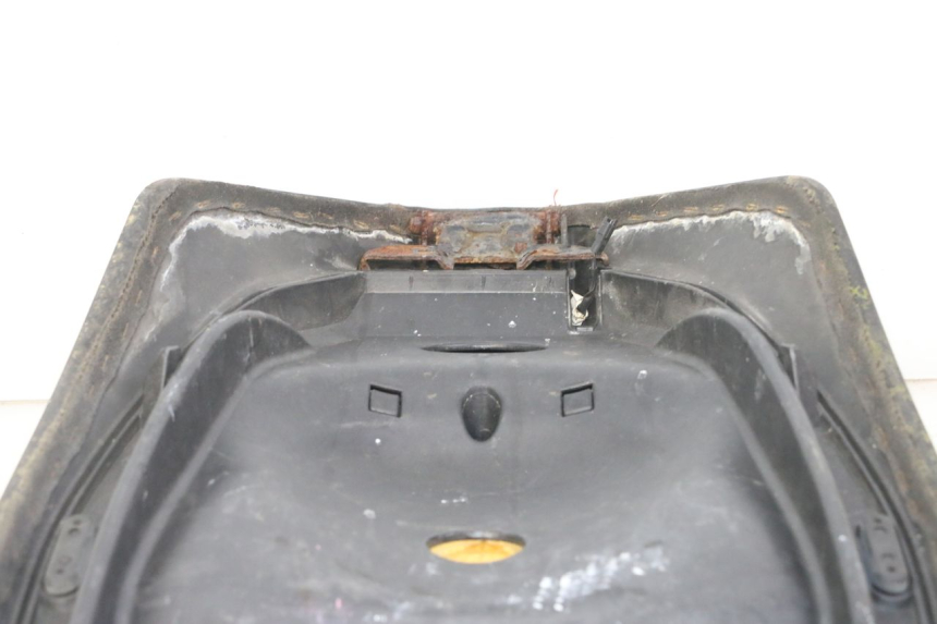 photo de ASIENTO PIAGGIO IE MP3 YOURBAN 300 (2011 - 2016) - Primer plano técnico