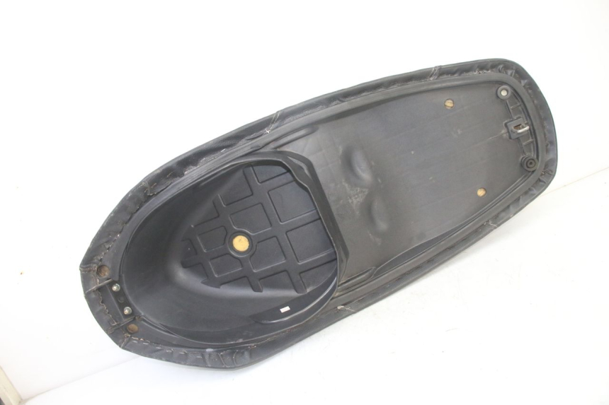 photo de ASIENTO SYM JET 14 4T 50 (2018 - 2022) - Detalles de los puntos de fijación