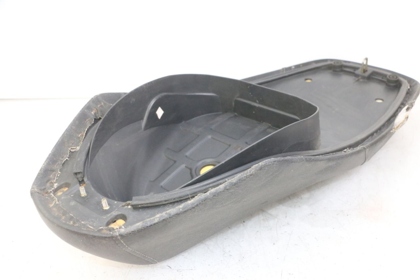 photo de ASIENTO SYM JET 14 4T 50 (2018 - 2022) - Detalles de los puntos de fijación