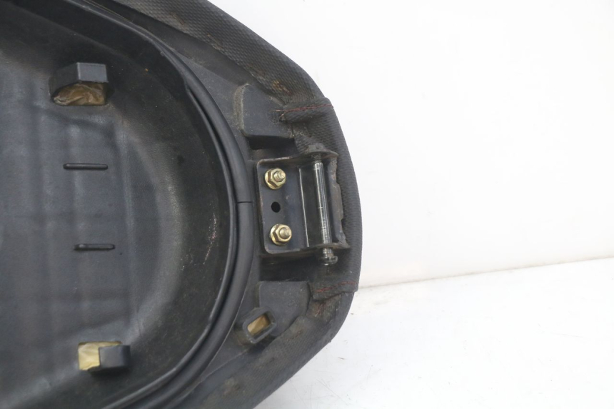 photo de ASIENTO SYM JET EURO X 2T 50 (2003 - 2007) - Zoom estado de uso