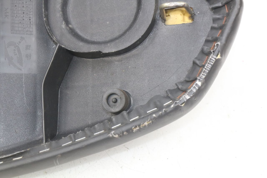 photo de ASIENTO PEUGEOT KISBEE 2T 50 (2010 - 2017) - Recambio usado revisado