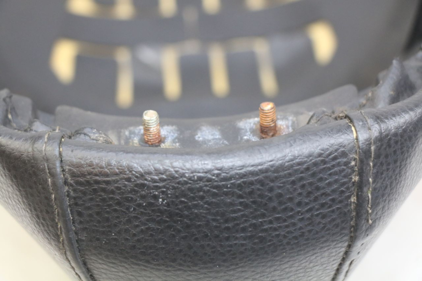 photo de ASIENTO PEUGEOT KISBEE 2T 50 (2010 - 2017) - Zoom sobre los componentes