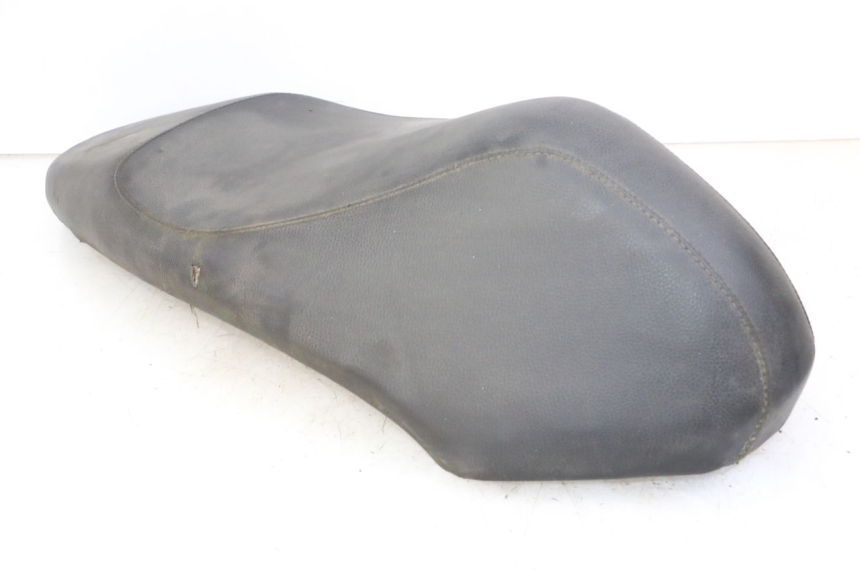 photo de ASIENTO PEUGEOT KISBEE 2T 50 (2010 - 2017) - Características distintivas