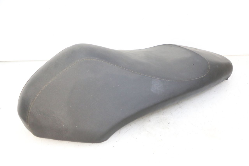 photo de ASIENTO PEUGEOT KISBEE 2T 50 (2010 - 2017) - Zoom sobre los componentes