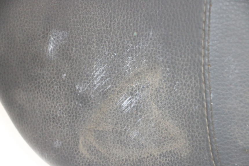 photo de ASIENTO PEUGEOT KISBEE 2T 50 (2010 - 2017) - Enfoque en la estructura