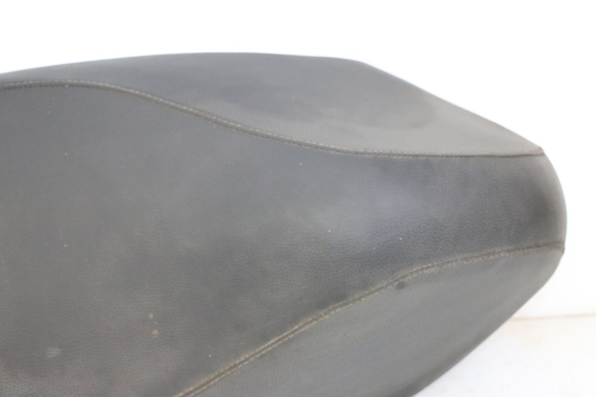 photo de ASIENTO PEUGEOT KISBEE 2T 50 (2010 - 2017) - Perfil de la pieza de repuesto
