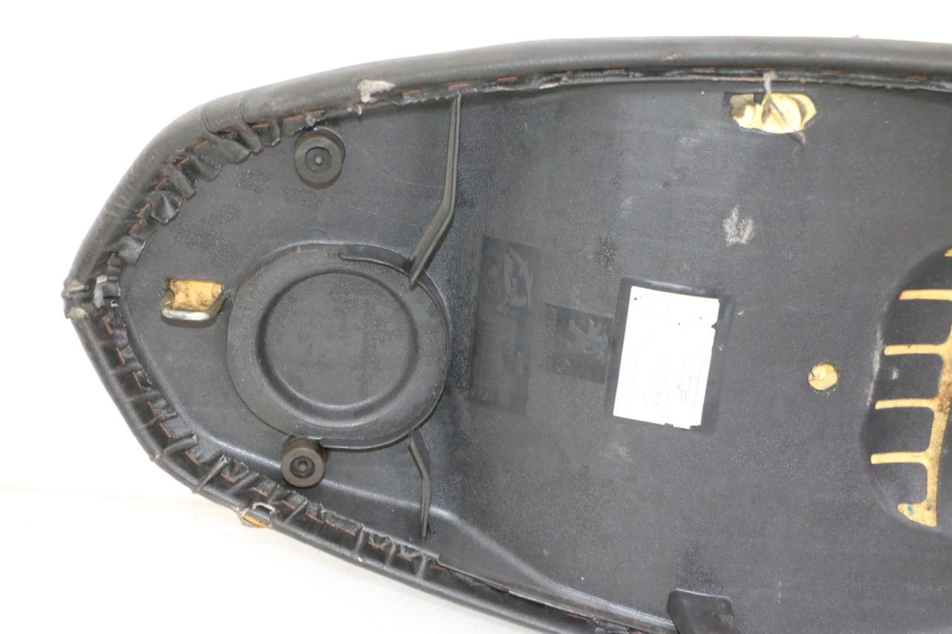 photo de ASIENTO PEUGEOT KISBEE 2T 50 (2010 - 2017) - Recambio usado revisado