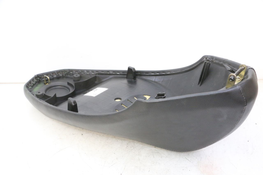 photo de ASIENTO PEUGEOT KISBEE 2T 50 (2010 - 2017) - Recambio usado revisado