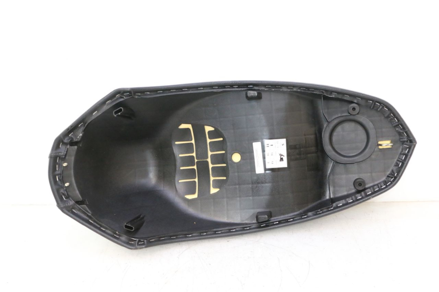 photo de ASIENTO PEUGEOT KISBEE 2T 50 (2018 - 2022) - Primer plano técnico