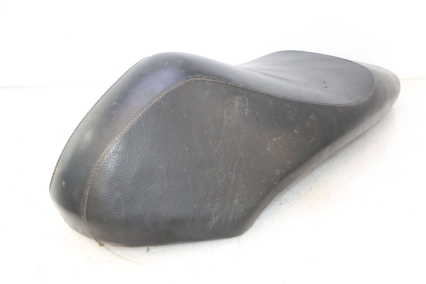 photo de ASIENTO PEUGEOT KISBEE 2T 50 (2010 - 2017) - Enfoque en la estructura