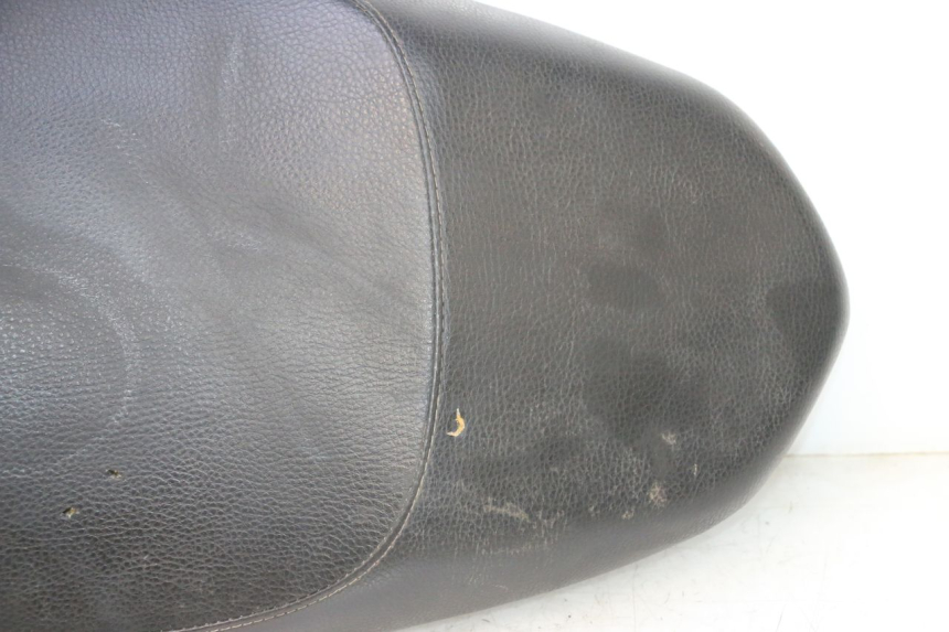 photo de ASIENTO PEUGEOT KISBEE 2T 50 (2010 - 2017) - Detalle de la pieza
