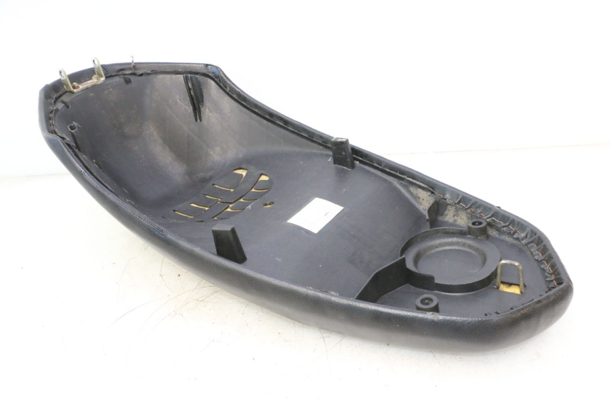photo de ASIENTO PEUGEOT KISBEE 2T 50 (2010 - 2017) - Recambio usado revisado