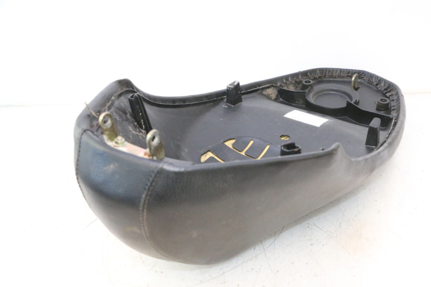 photo de ASIENTO PEUGEOT KISBEE 2T 50 (2010 - 2017) - Marcados y referencias originales