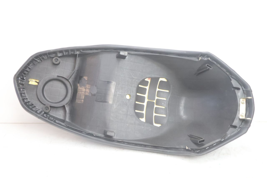 photo de ASIENTO PEUGEOT KISBEE 2T 50 (2010 - 2017) - Zoom sobre los componentes