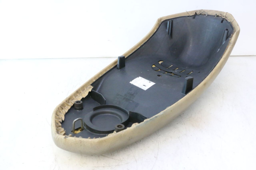 photo de ASIENTO PEUGEOT KISBEE 2T 50 (2010 - 2017) - Primer plano técnico