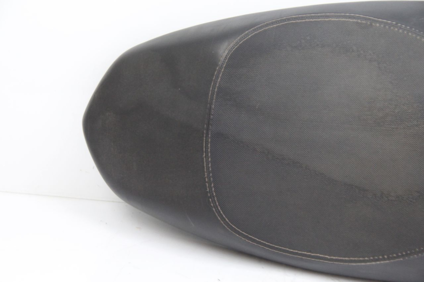 photo de ASIENTO PEUGEOT KISBEE 4T 50 (2018 - 2022) - Primer plano técnico