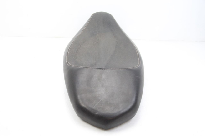 photo de ASIENTO PEUGEOT KISBEE 4T 50 (2018 - 2022) - Detalles de los puntos de fijación