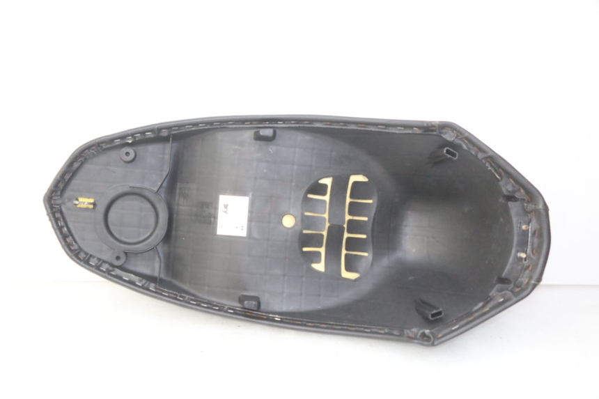 photo de ASIENTO PEUGEOT KISBEE 4T 50 (2018 - 2022) - Zoom sobre los componentes