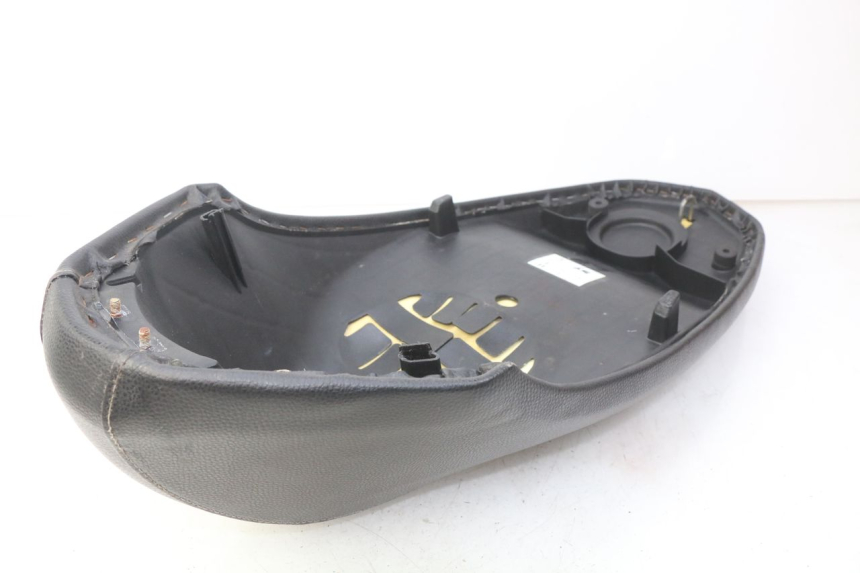 photo de ASIENTO PEUGEOT KISBEE 4T 50 (2018 - 2022) - Detalles de los puntos de fijación